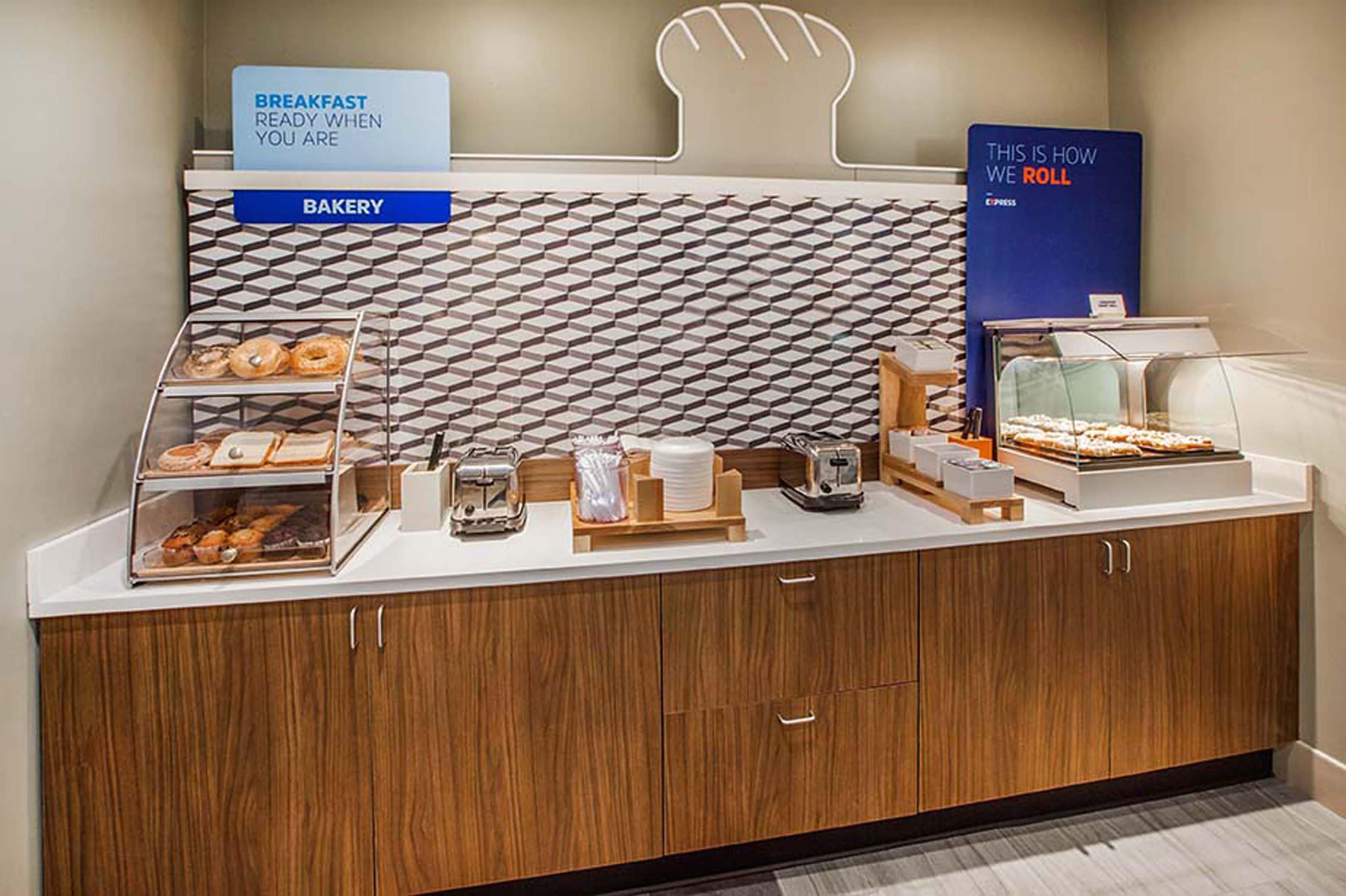 Holiday Inn Express Atlanta Airport-College Park By Ihg Exterior foto