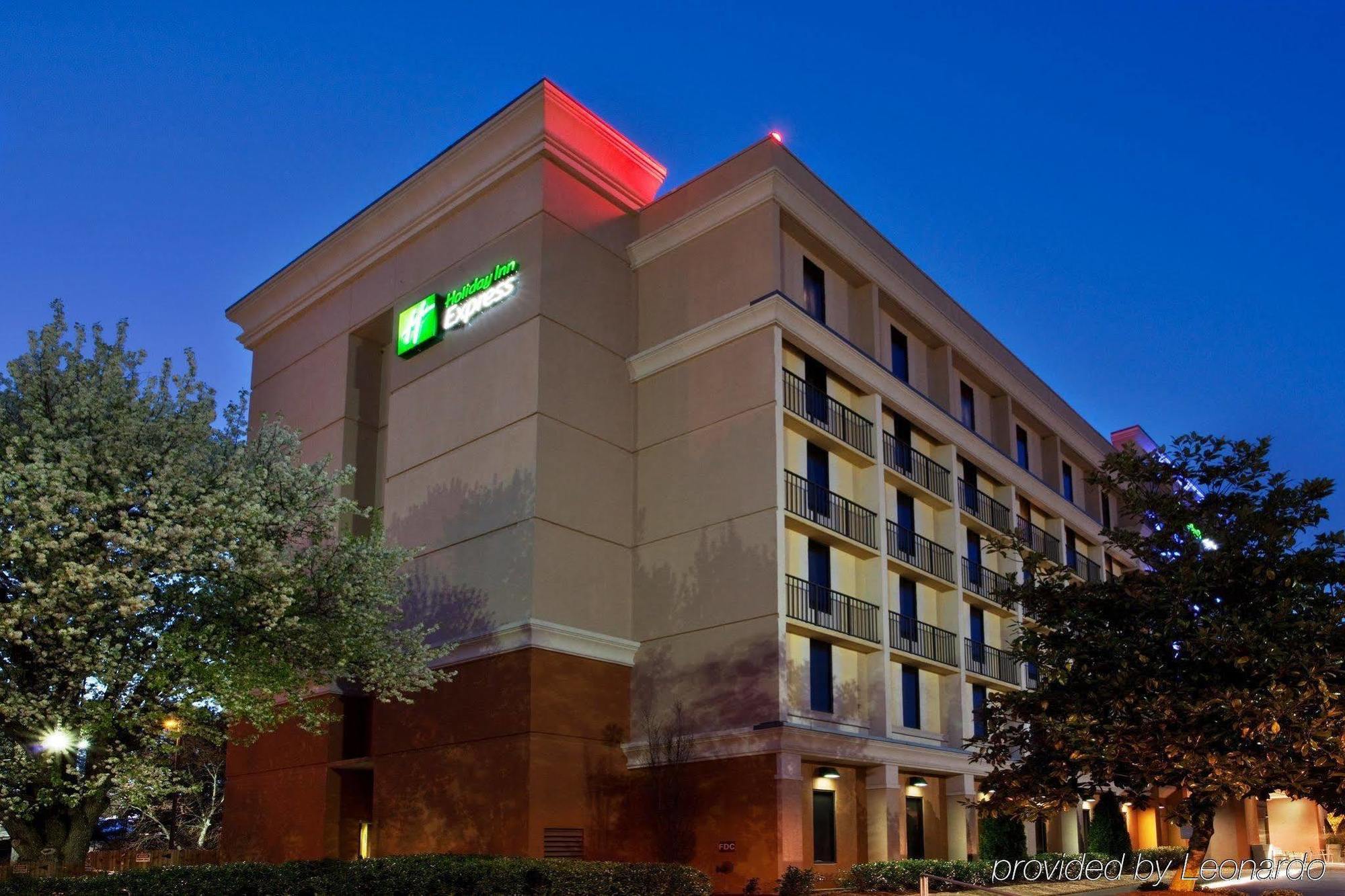 Holiday Inn Express Atlanta Airport-College Park By Ihg Exterior foto